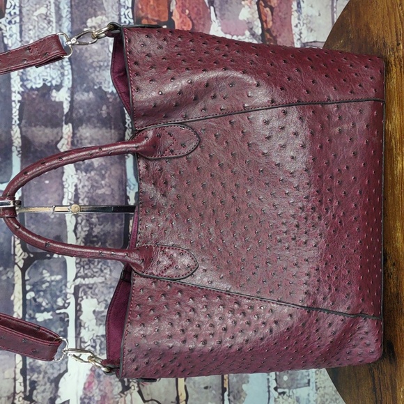 Ostrich Embossed Faux Leather Tote Bag - Picture 2 of 10